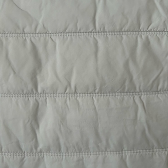 Athleta Rock Ridge Primaloft Vest in Moonlight Grey Blue Silver - Size XXS - Picture 11 of 13